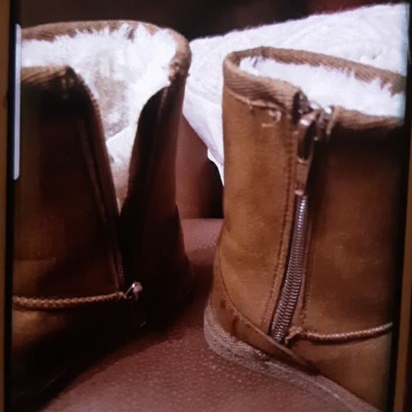 NORDSTROM RACK KIDS BOOTS CHESTNUT SIZE 7 - Picture 3 of 8